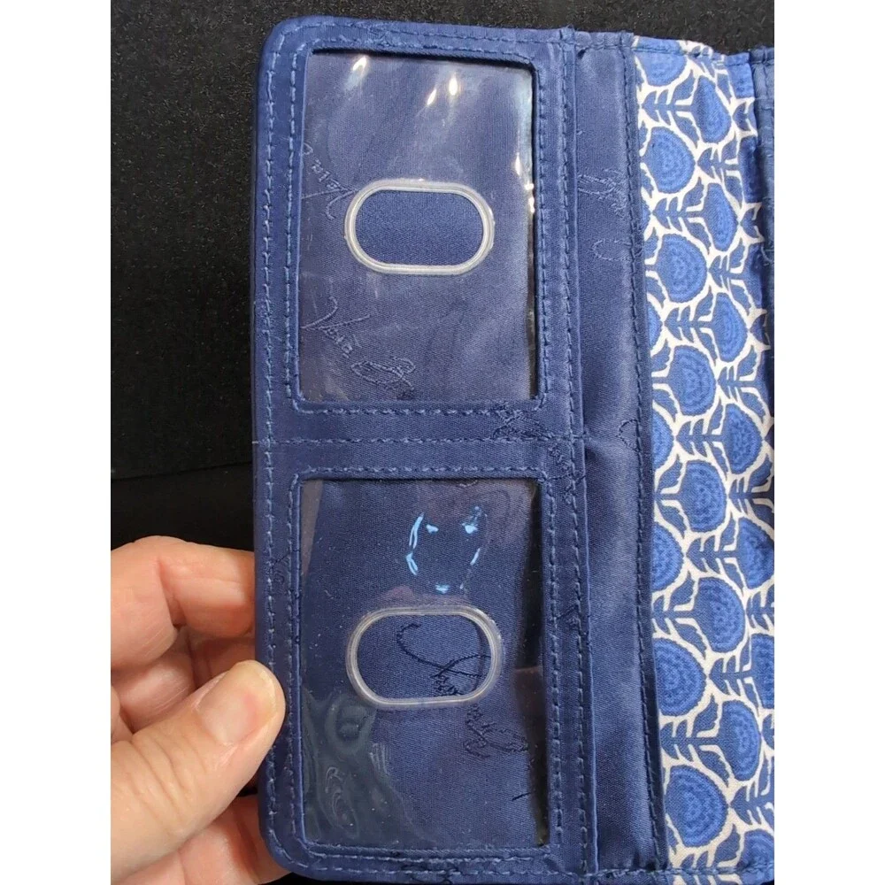 VERA BRADLEY COBALT BLUE TILES WRISTLET WALLET TRIFOLD ID SLOTS CARD CASH - Picture 13 of 16